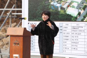 대경대 이채영 총장이 축사를 하고 있다.jpg